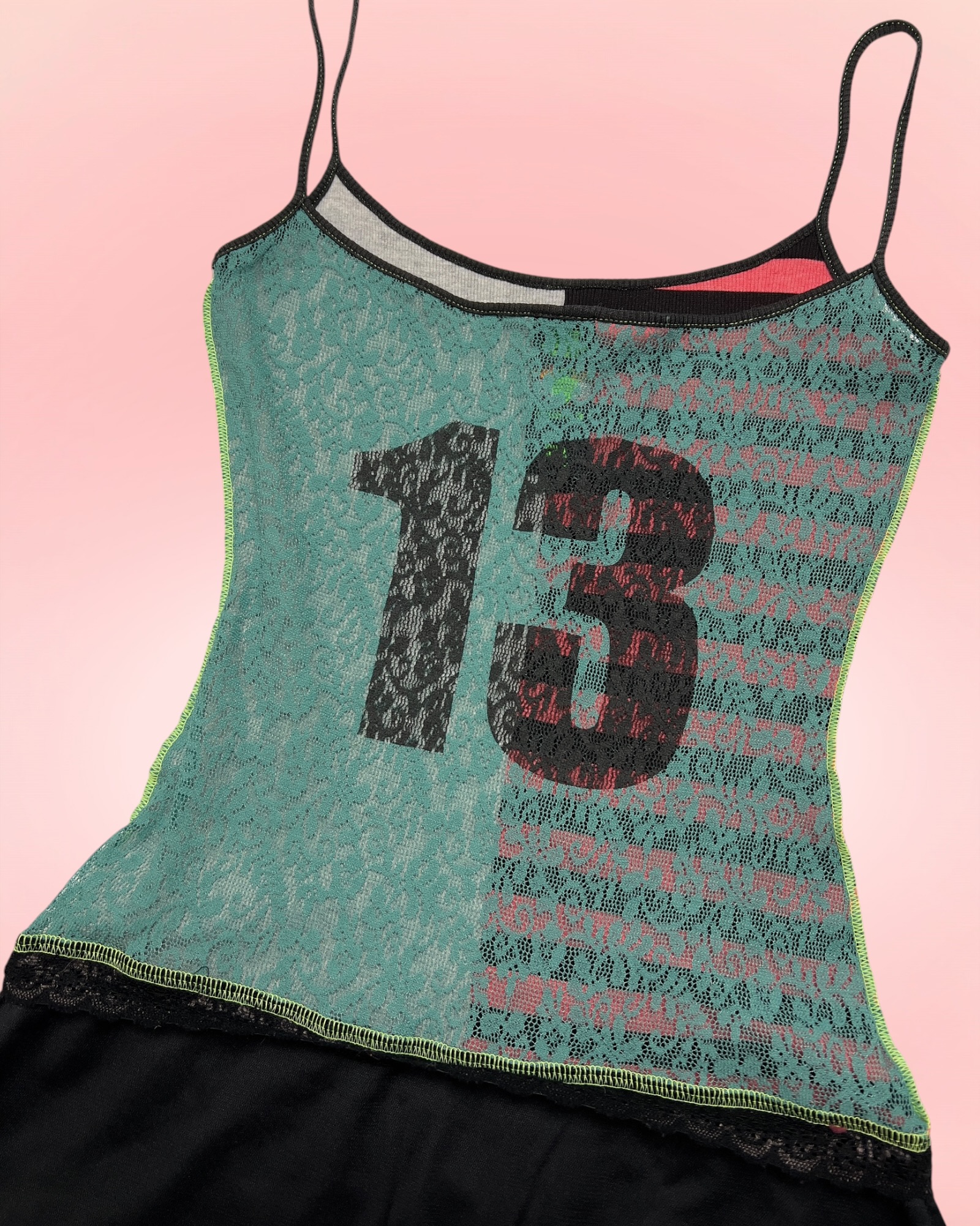 vestido music carmim — etiqueta
